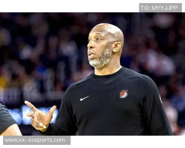 杨瀚森的活力与激情让比卢普斯赞不绝口的瞬间